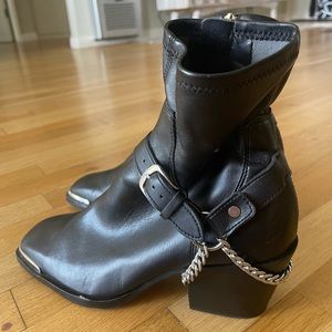 Dolce Vita Black Booties